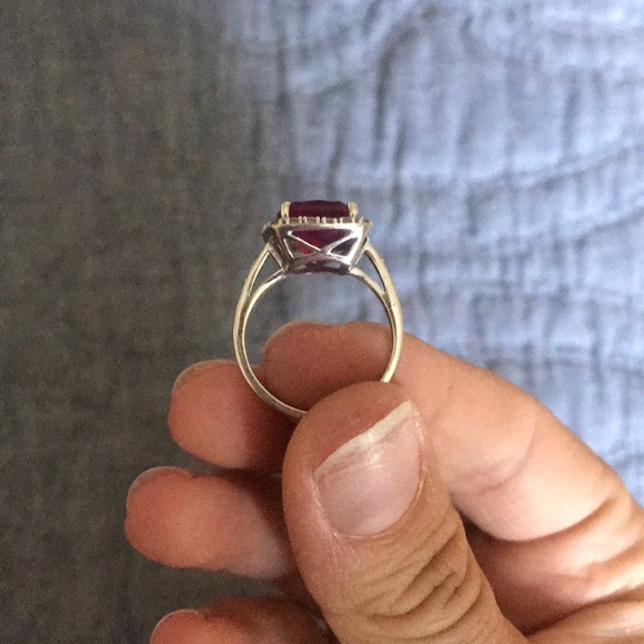 Ruby ring - Picture 2 of 4